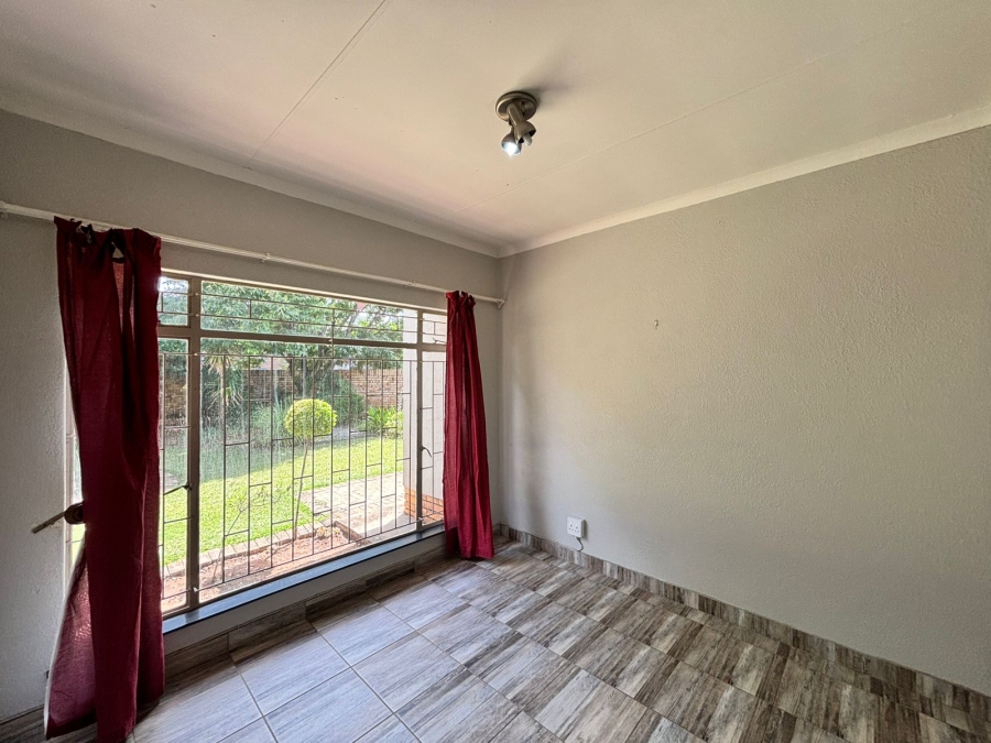 4 Bedroom Property for Sale in La Hoff North West